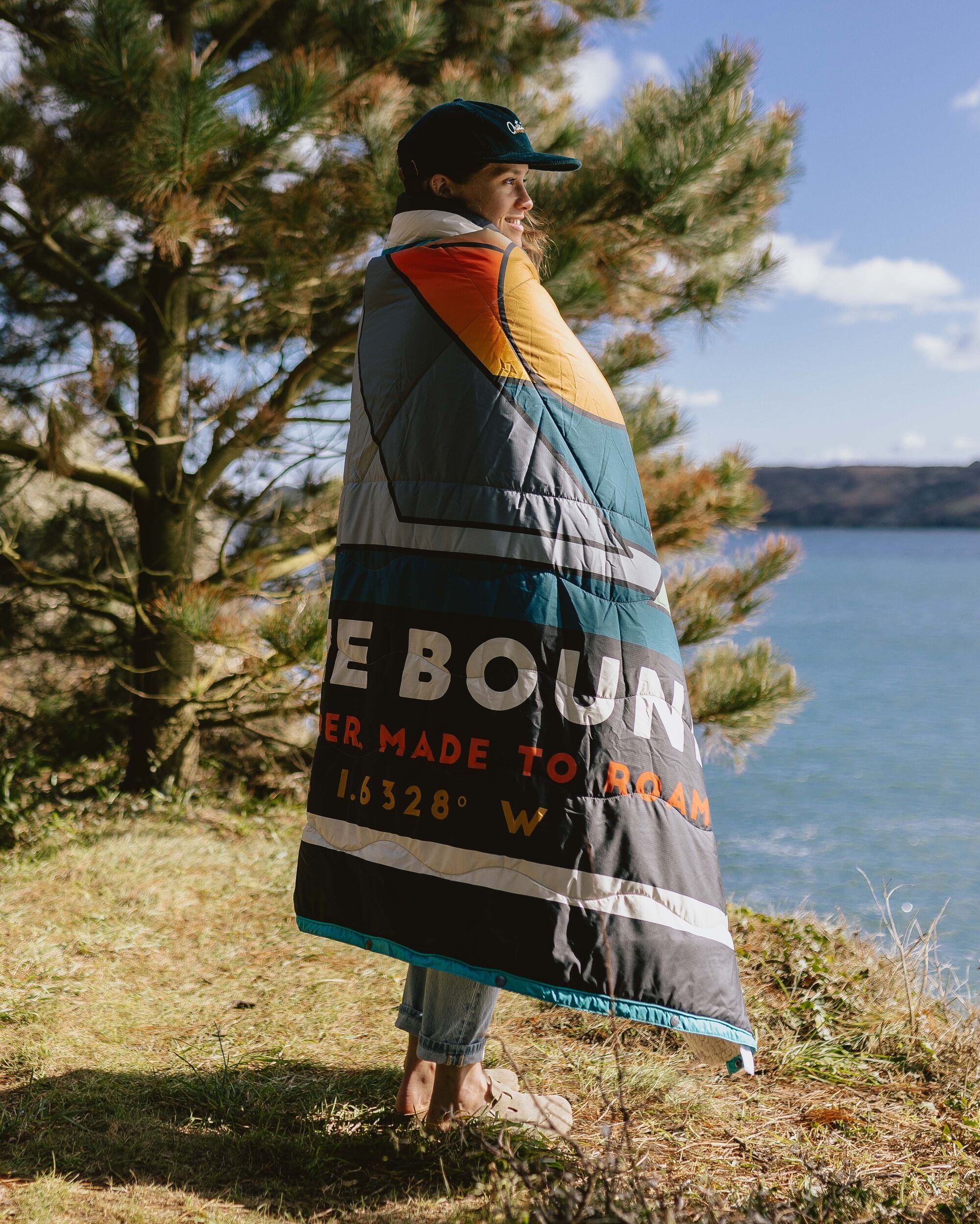 Cabin Recycled Sherpa Blanket - Black 'Nowhere Bound' Print - Lifestyle - Female