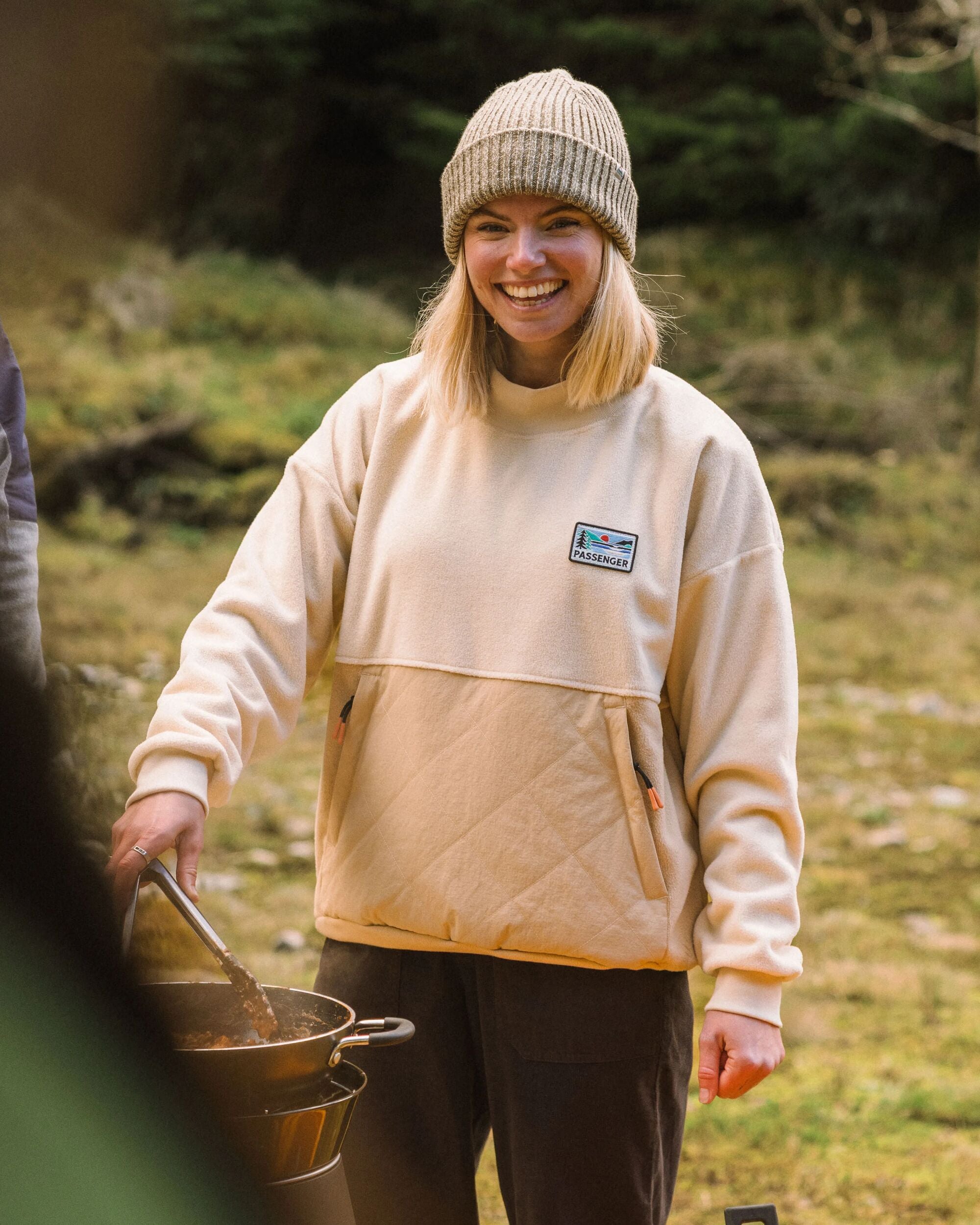 Bea Polar Fleece - Stone - Lifestyle