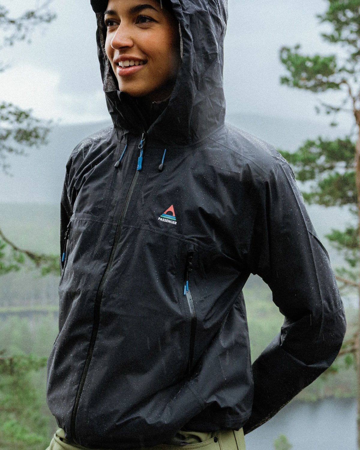 Trailscape Light Women's Waterproof Jacket - Black - Lifestyle