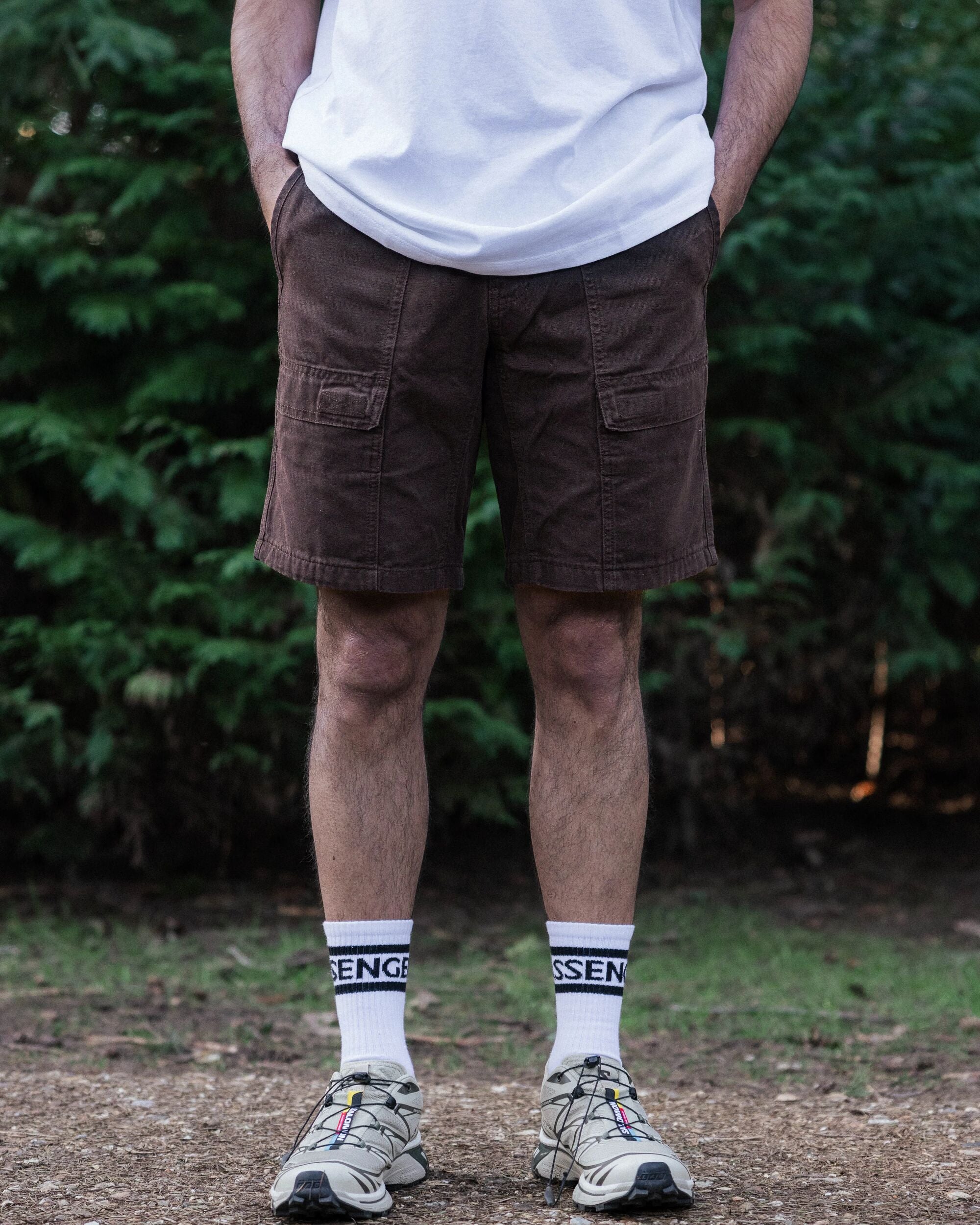 Apex Cargo Cotton Short - Espresso - Lifestyle