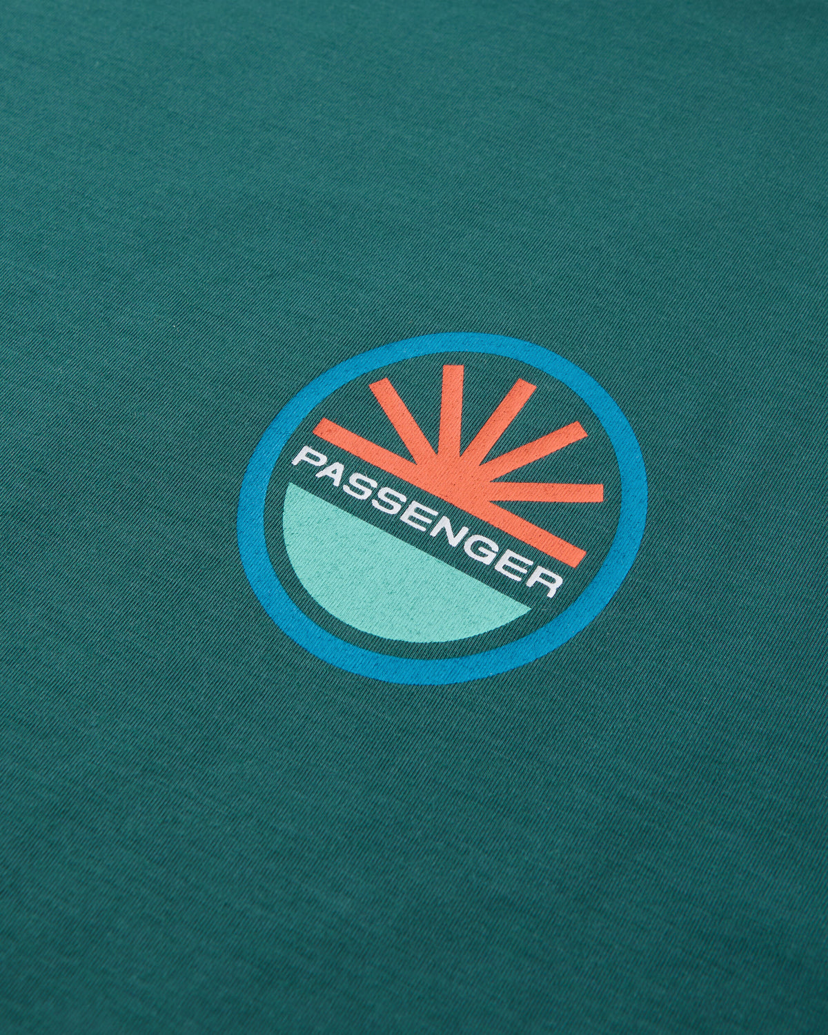 Chase The Light Active T-Shirt - Deep Ocean - Flatlay