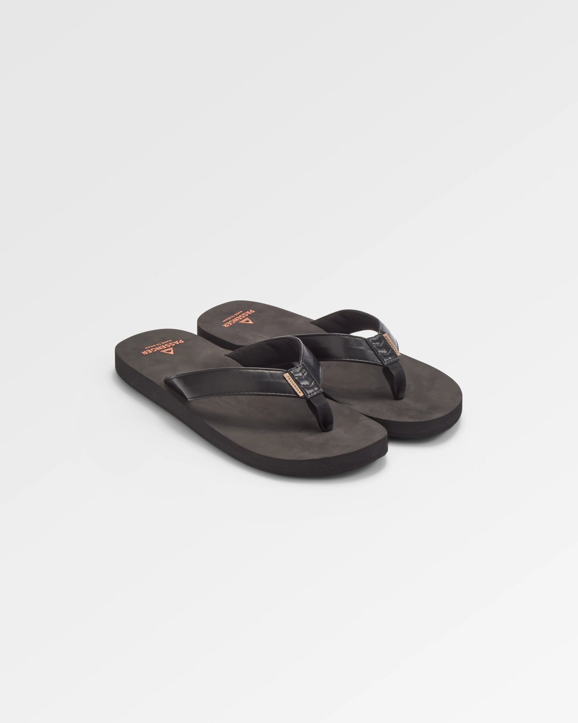 Santos Flip Flop - Black - Flatlay