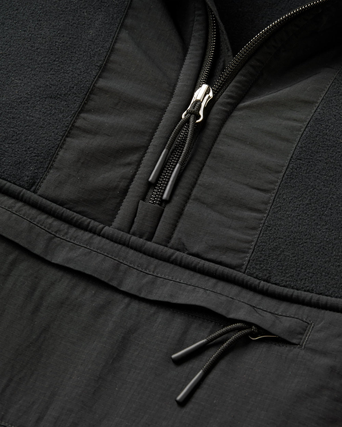 Woodland Hooded Polartec® Fleece - Black - Flatlay