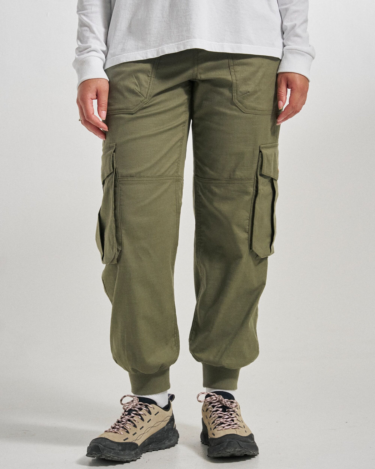 Hydrilla Trouser - Dusty Olive - Studio Model