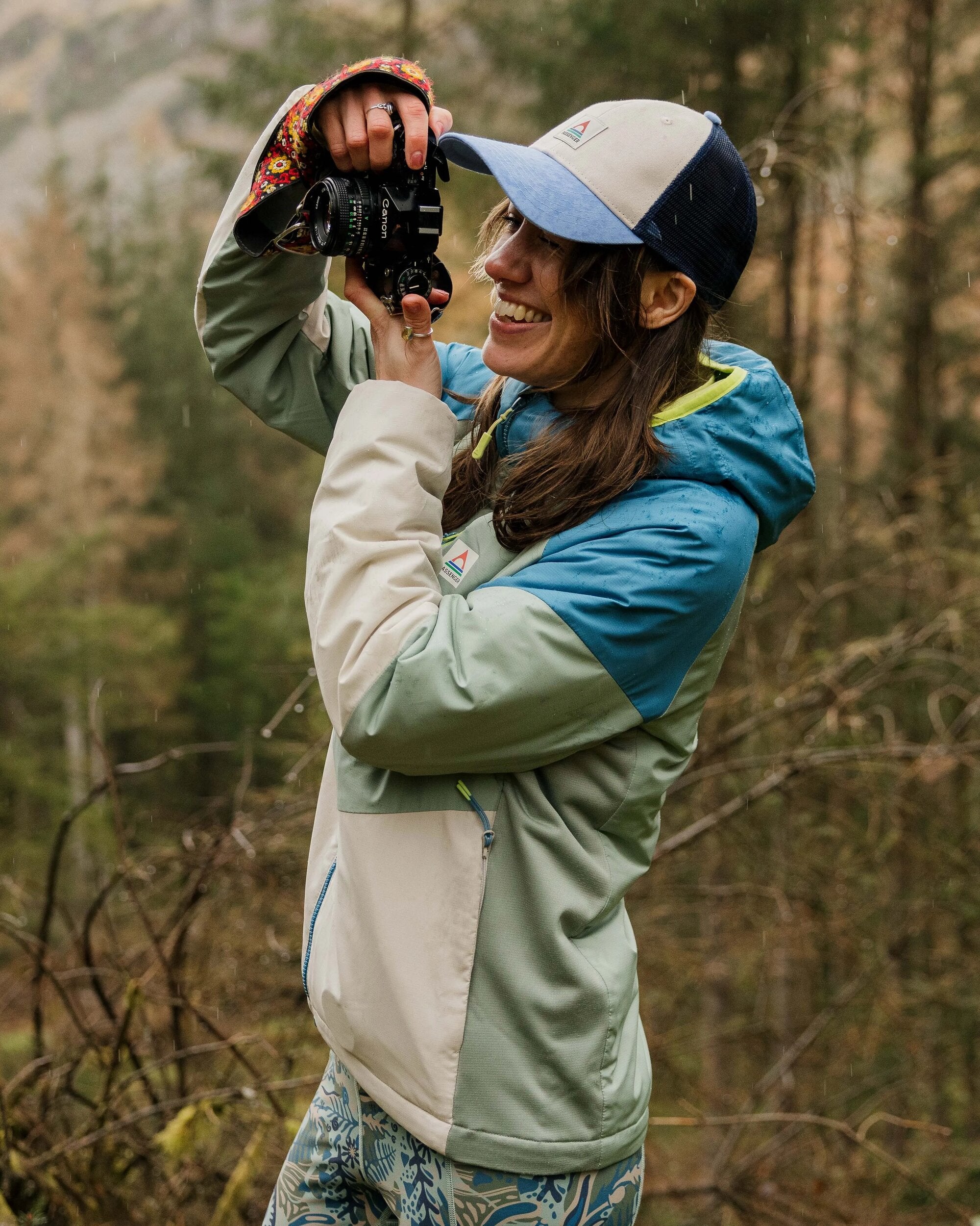 Shasta Lightweight Recycled Thermore® Insulated Jacket - Pistachio/Blue Steel - Lifestyle