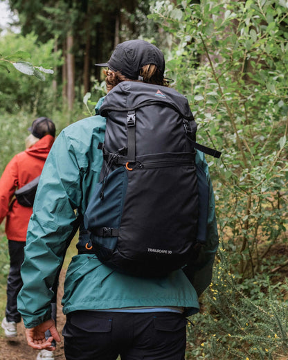 Trailscape Recycled 30L Backpack - Black - Lifestyle - Male