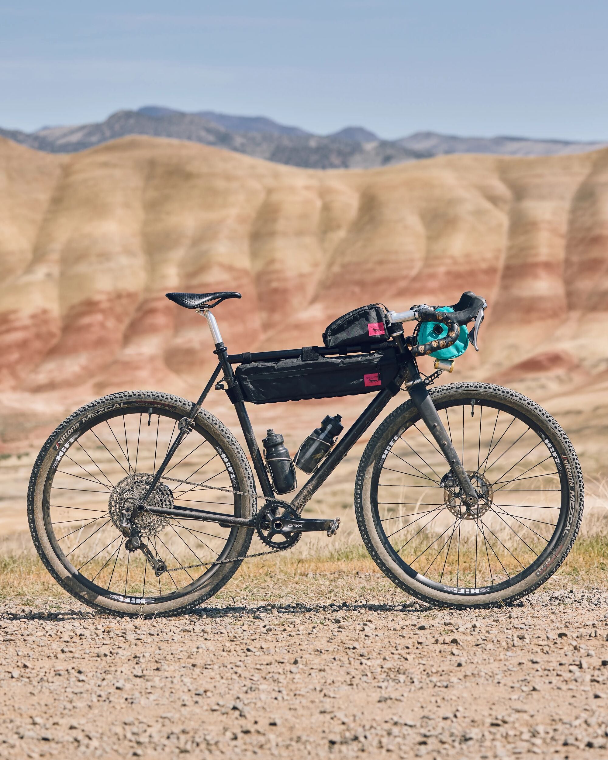 Swift Industries Hold Fast Half Frame Bag 4L Black – Passenger