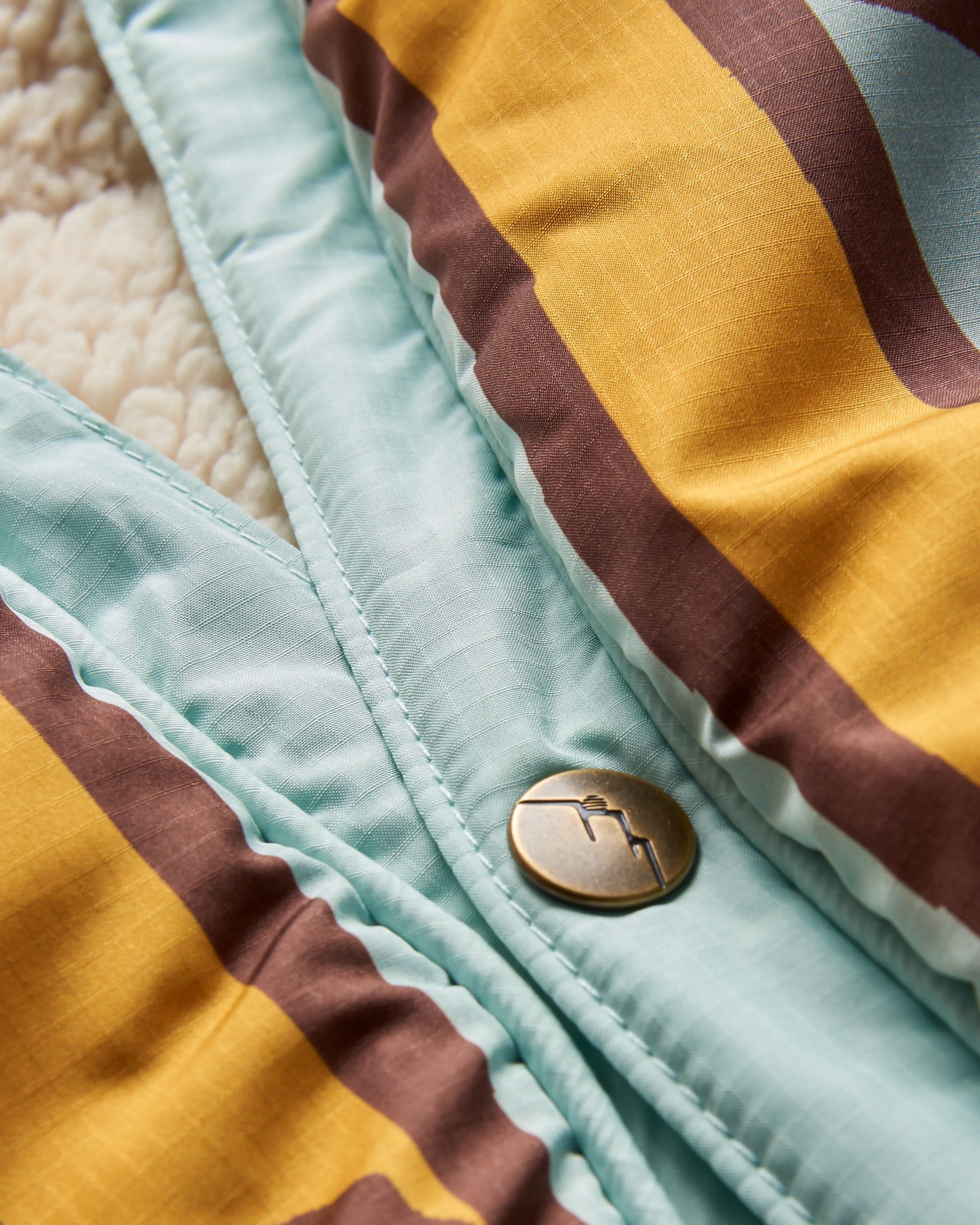 Cabin Recycled Sherpa Blanket - Seasonal Graphic/ Birch - Flatlay