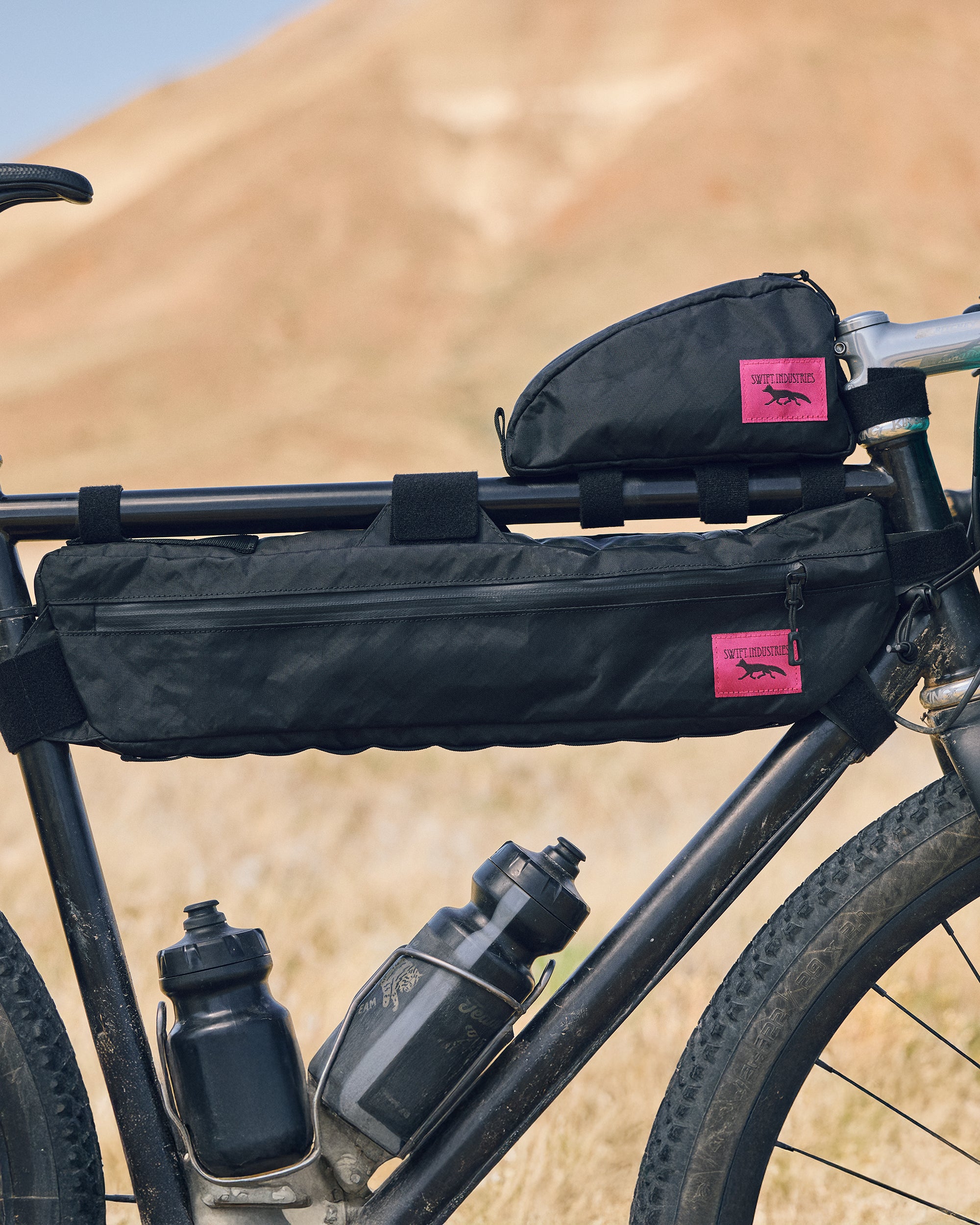 Swift Industries Hold Fast Half Frame Bag 4L Black – Passenger