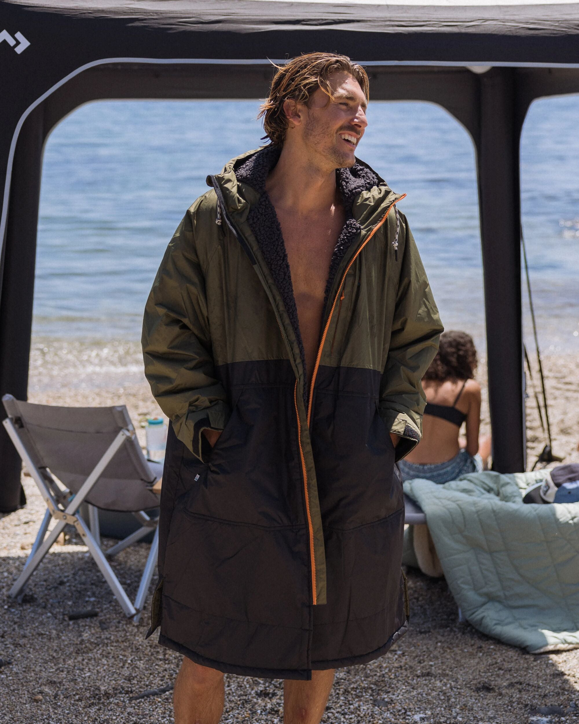 Waves Recycled Sherpa Lined Changing Robe - Black/Khaki - Lifestyle - Male