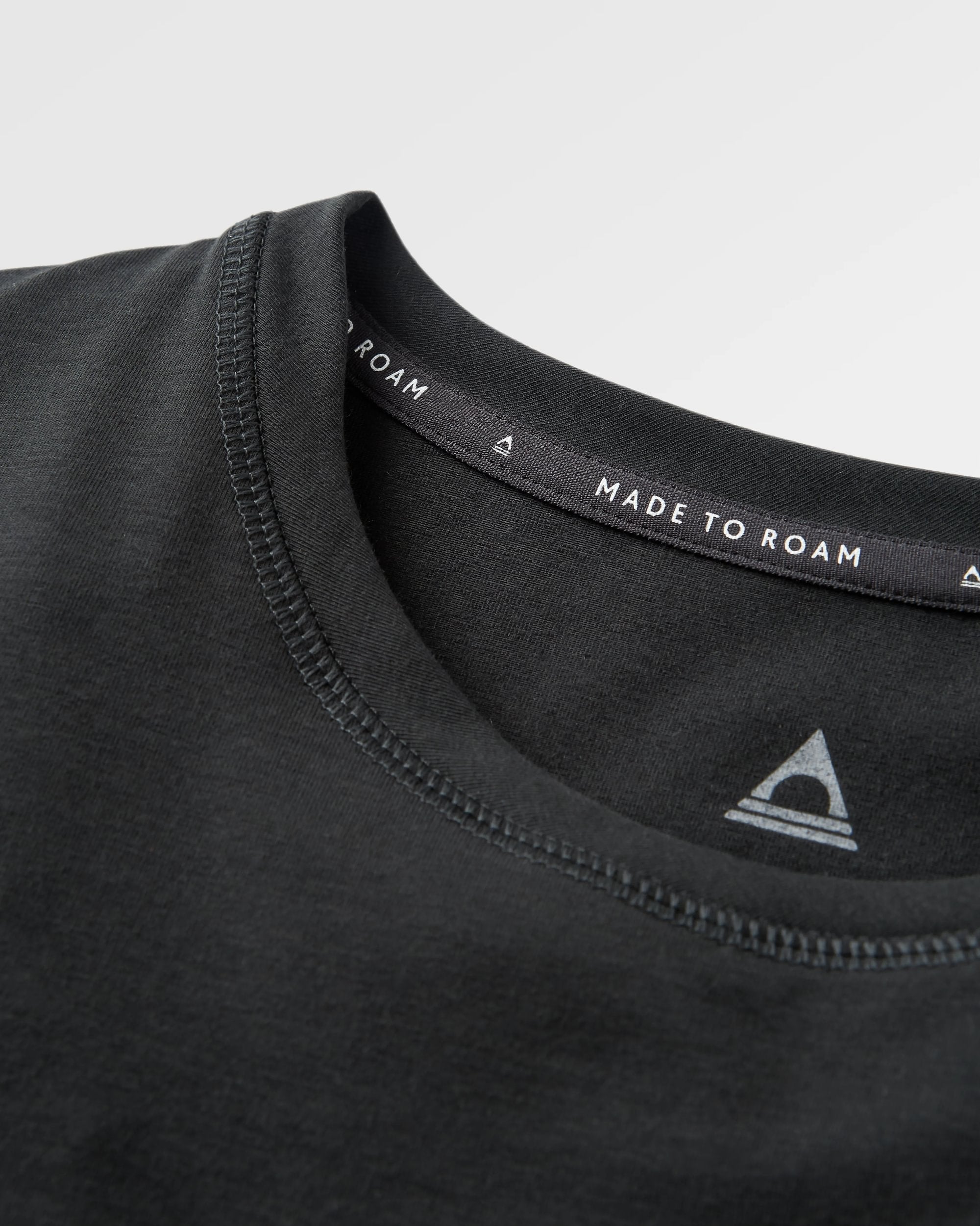 Roamer Men's Drirelease® Active T-Shirt - Black - Flatlay