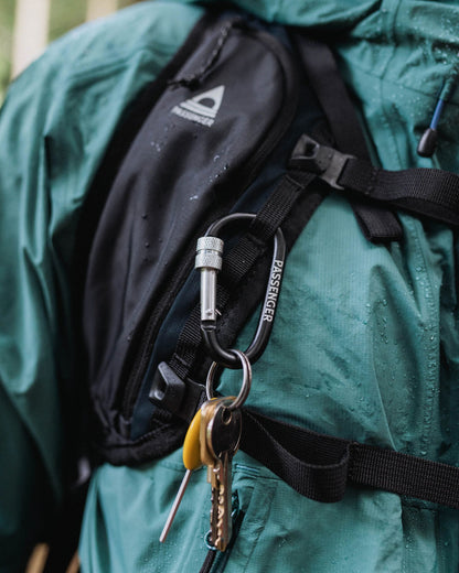 Passenger Clip - Black - Lifestyle