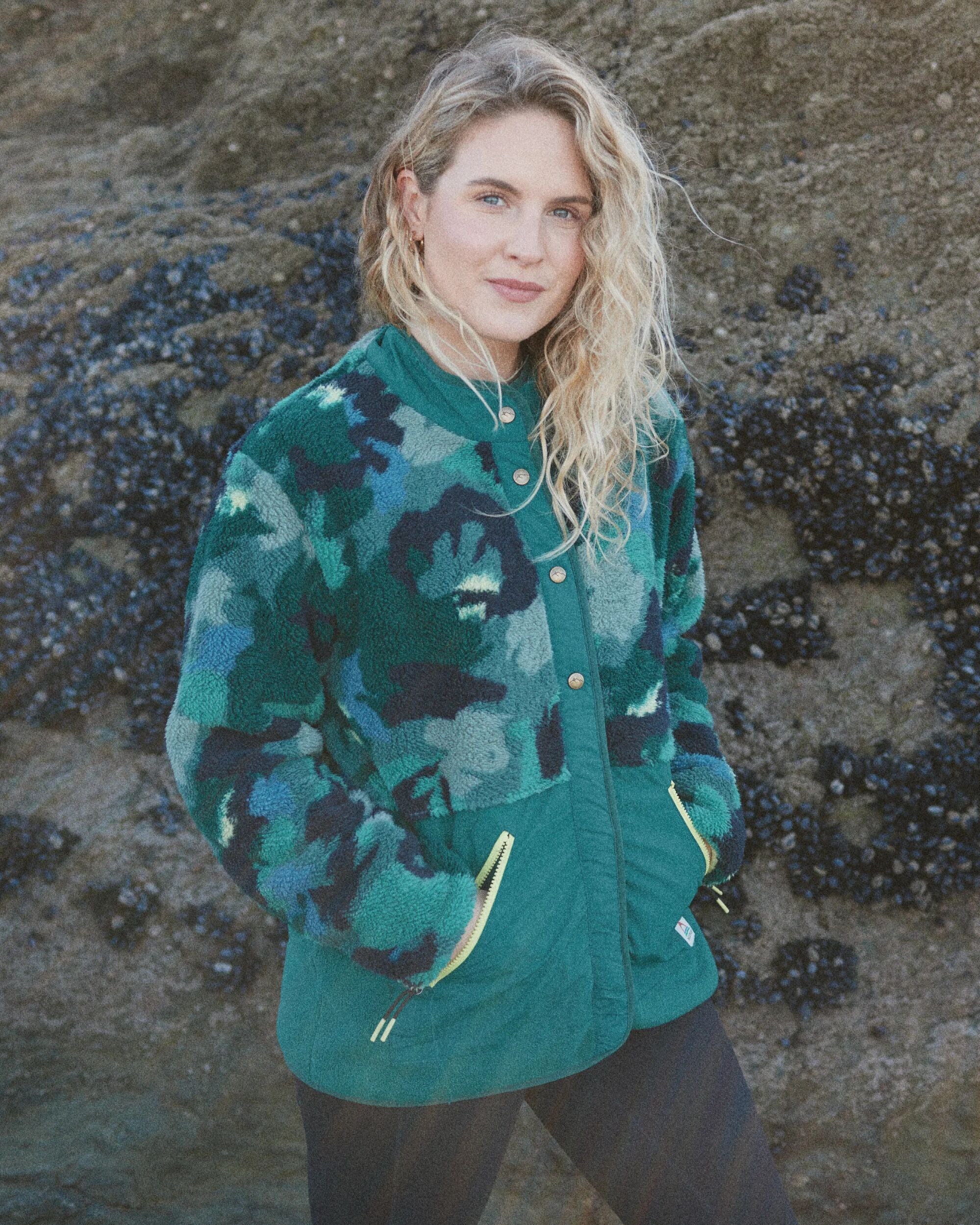 Navegado Recycled Soft-Touch Sherpa Fleece - Alpine Camo Rain Forest - Lifestyle