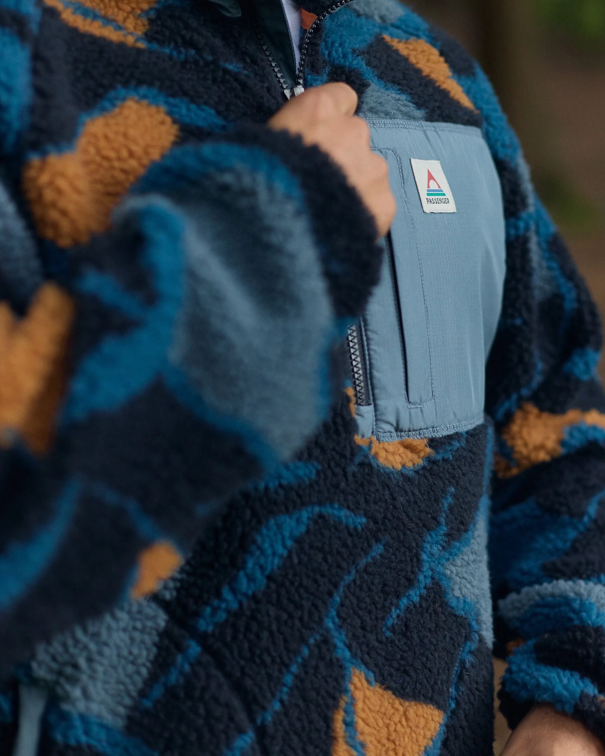 Offroad Recycled Sherpa 1/2 Zip Fleece - Abstract Trails Black - Lifestyle