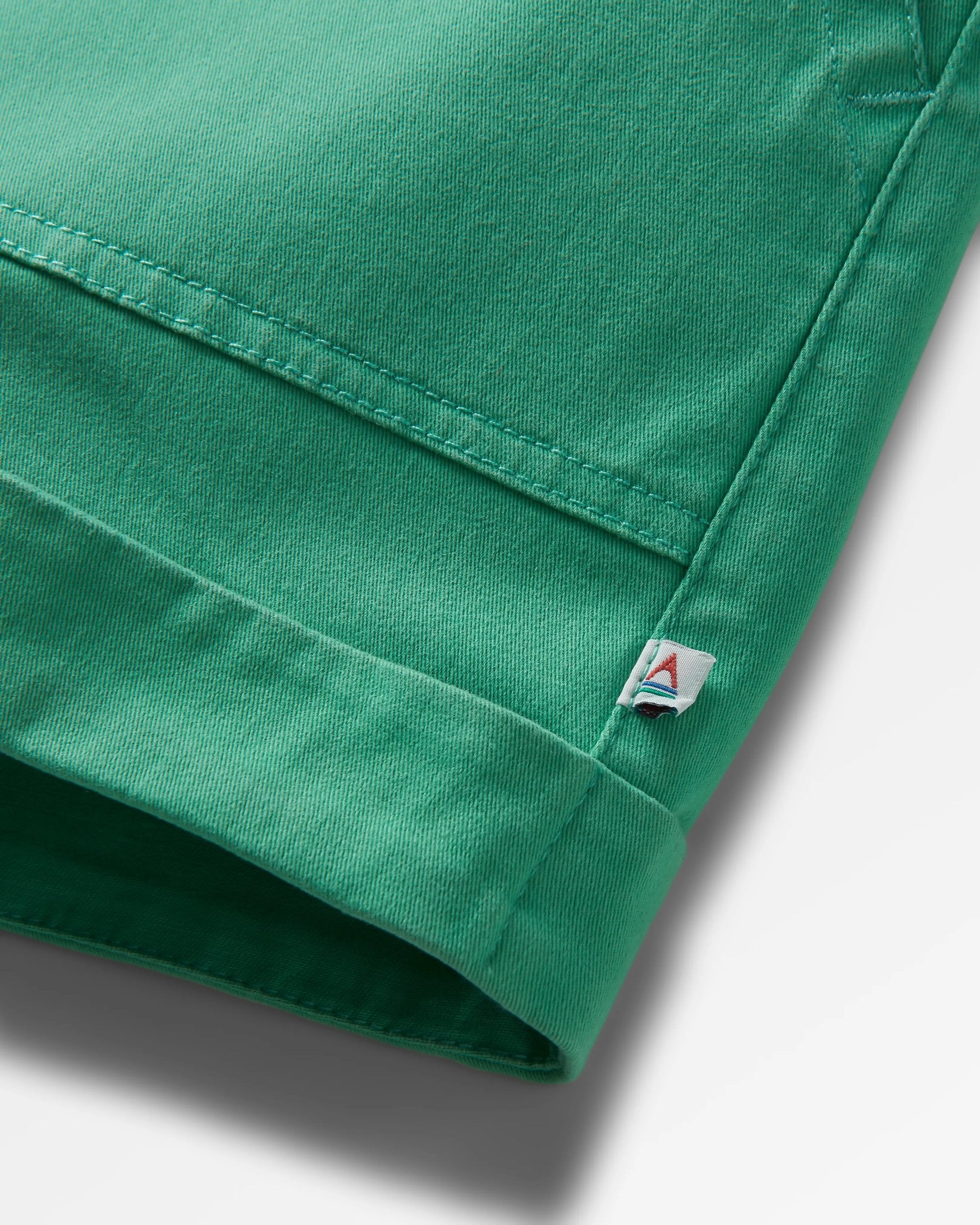 Carriso Organic Cotton Short - Green Spruce - Flatlay