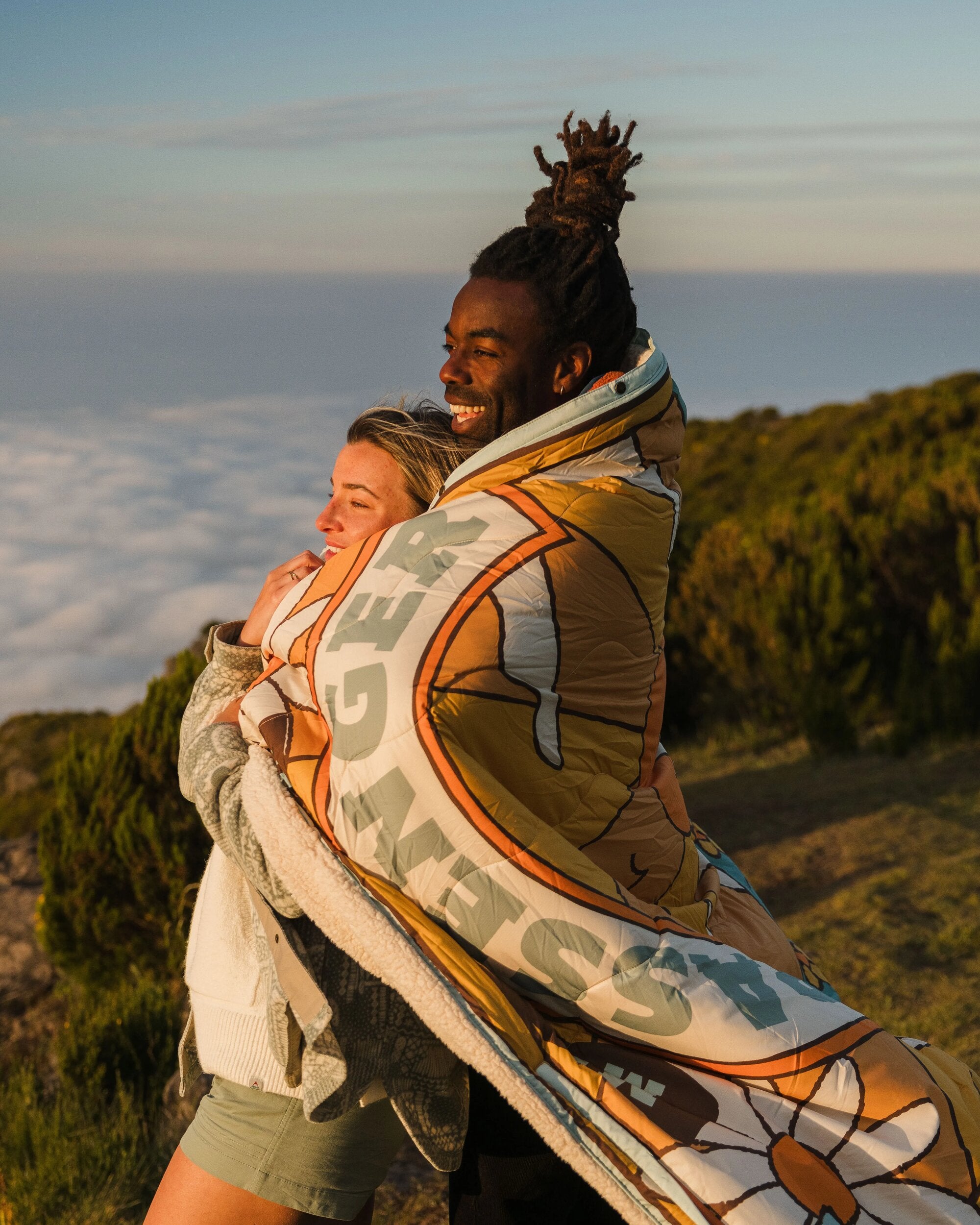 Cabin Recycled Sherpa Blanket - Seasonal Graphic/ Birch - Lifestyle