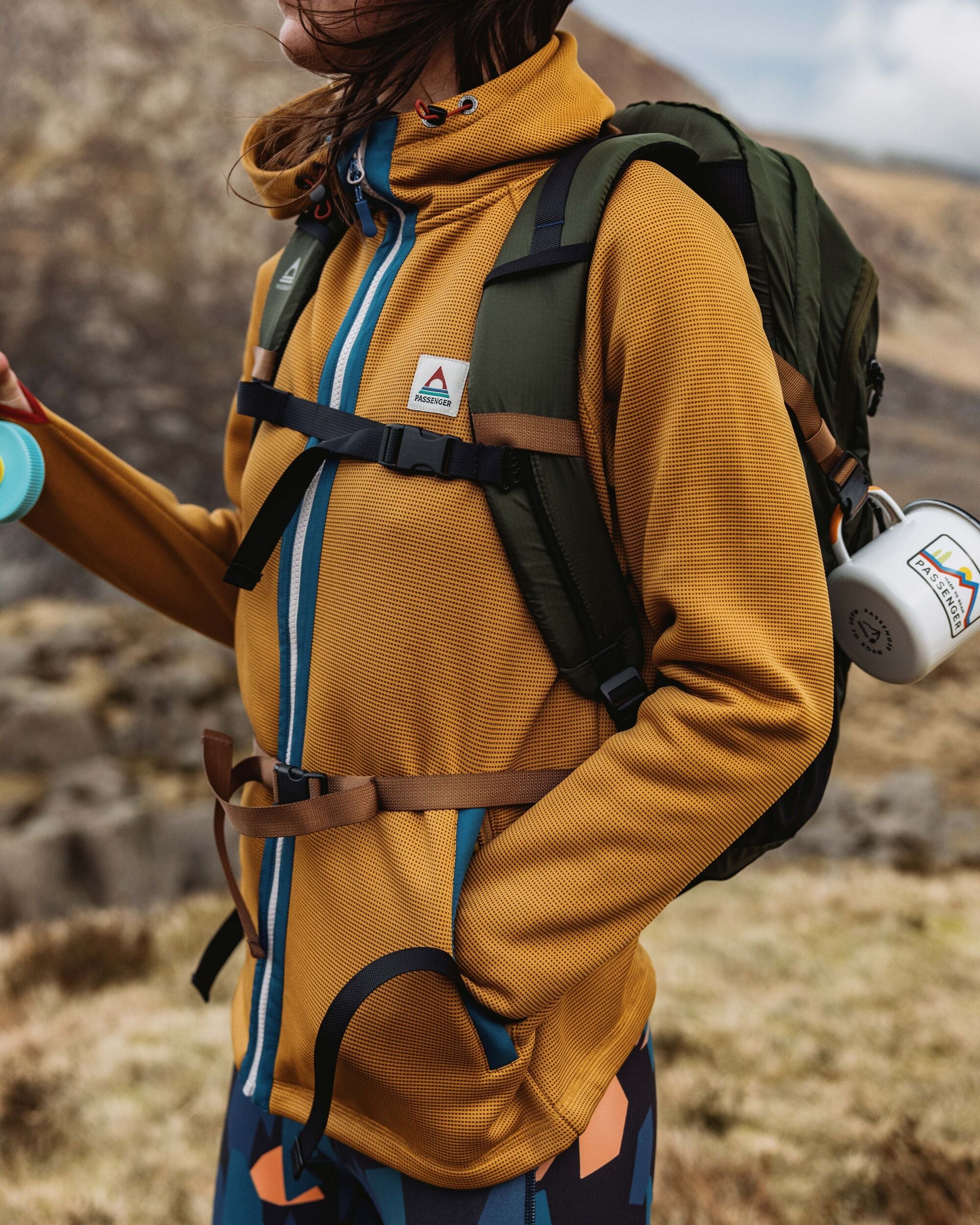 Slope Hooded Recycled Fleece - Dusty Ochre - Lifestyle