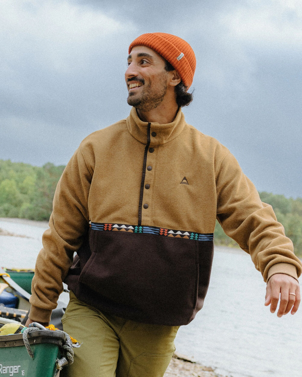 Woodlander Polartec® Fleece - Caramel/Espresso - Lifestyle