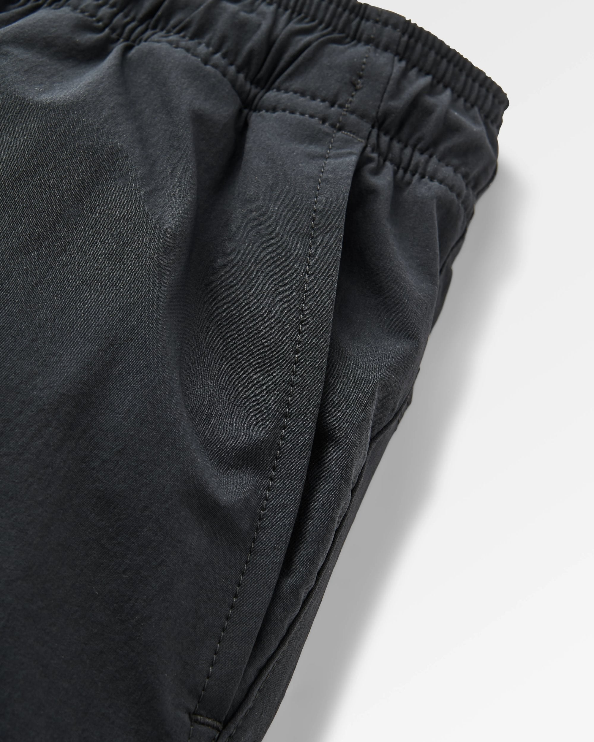 Drifter Beach Linerless Short - Black - Flatlay