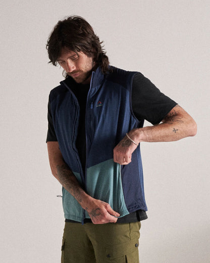 Daybreak Lightweight Recycled Thermore® Insulated Gilet - Rich Navy/Dark Denim/Arctic - Studio Model