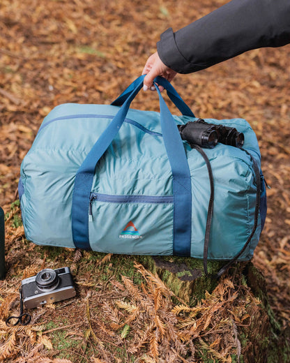 Trail Light 40L Duffel Bag - Arctic - Lifestyle
