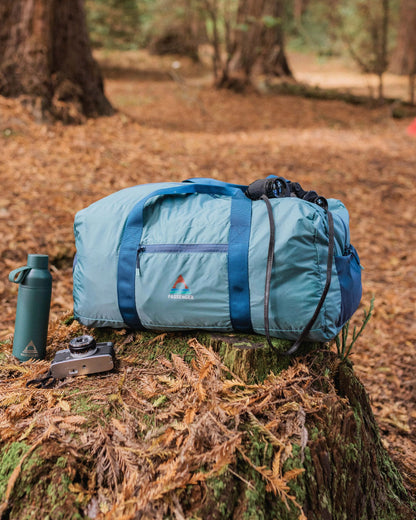 Trail Light 40L Duffel Bag - Arctic - Lifestyle