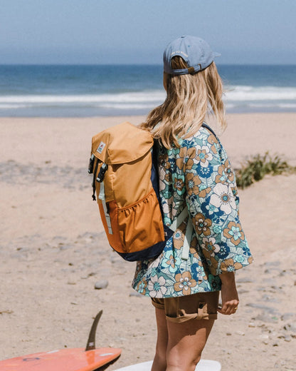 Boondocker Recycled 18L Backpack - Spruce Yellow - Lifestyle - Female