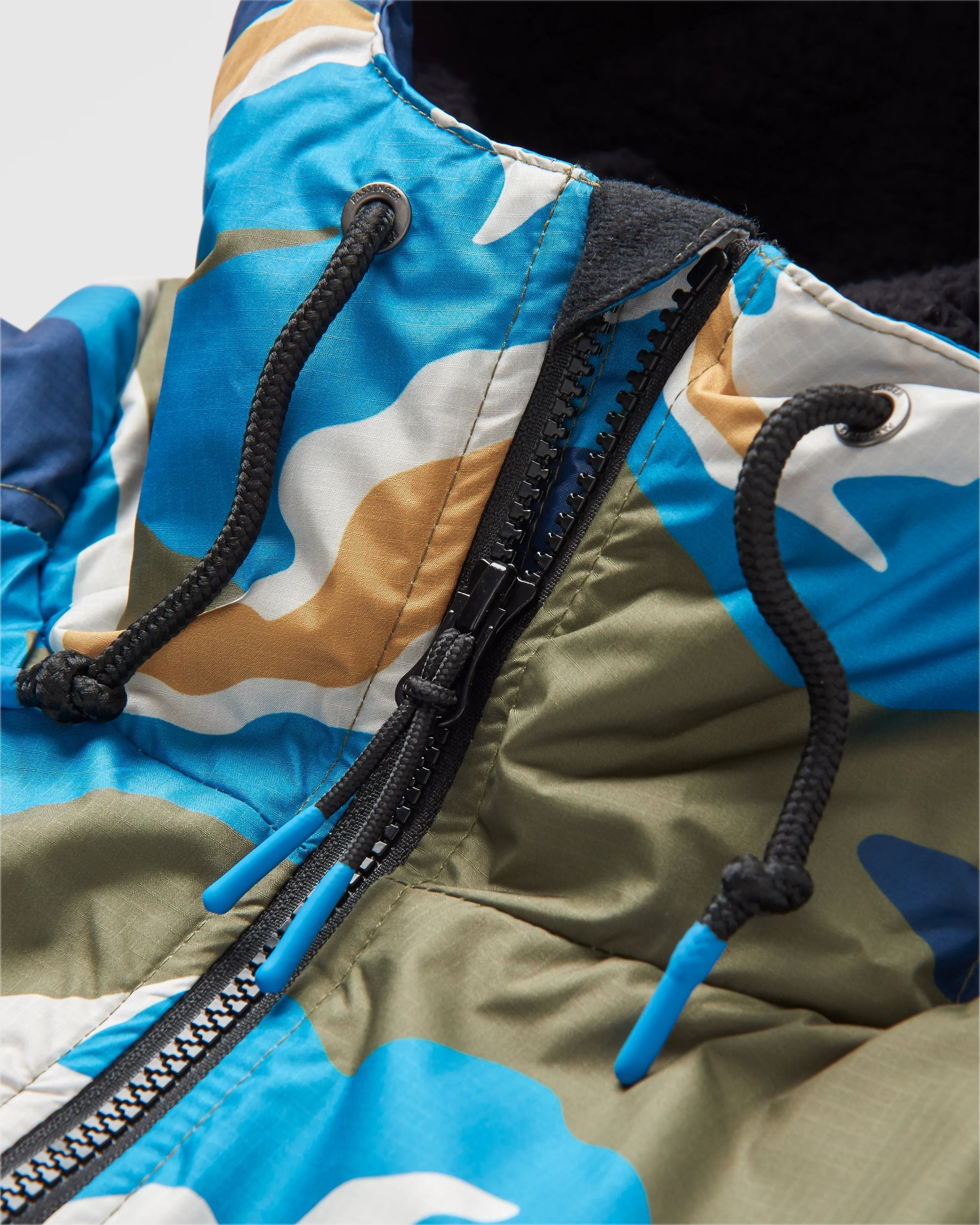 Waves Recycled Sherpa Lined Changing Robe - Mount Scenic Khaki - Flatlay