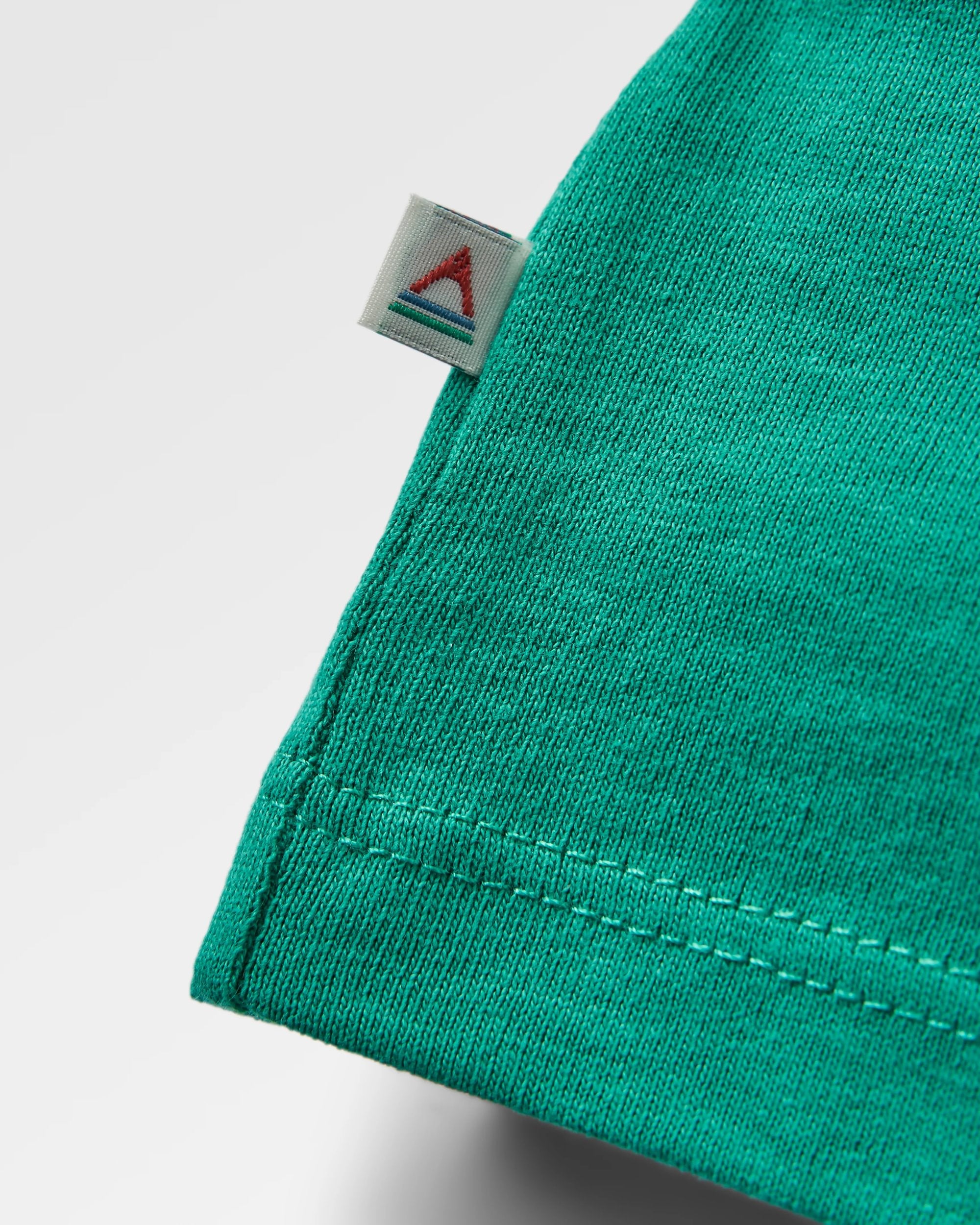 Remote Recycled Cotton T-Shirt - Greenlake - Flatlay