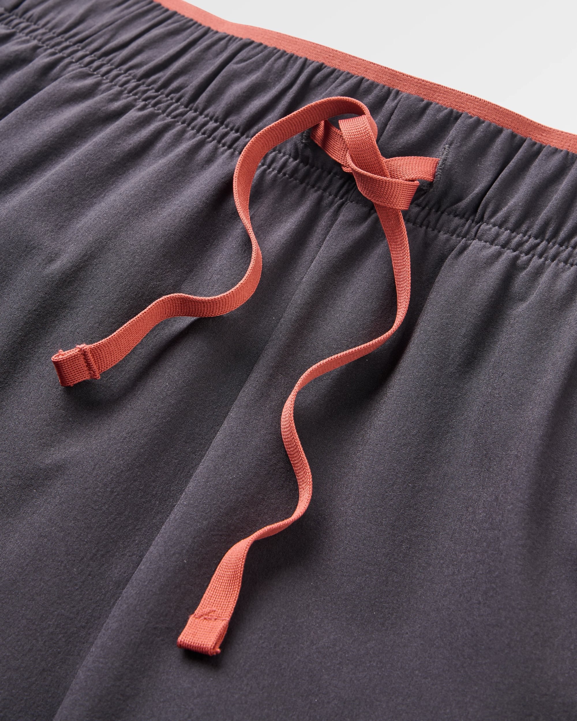 Swift Trail Short - Faded Black - Flatlay