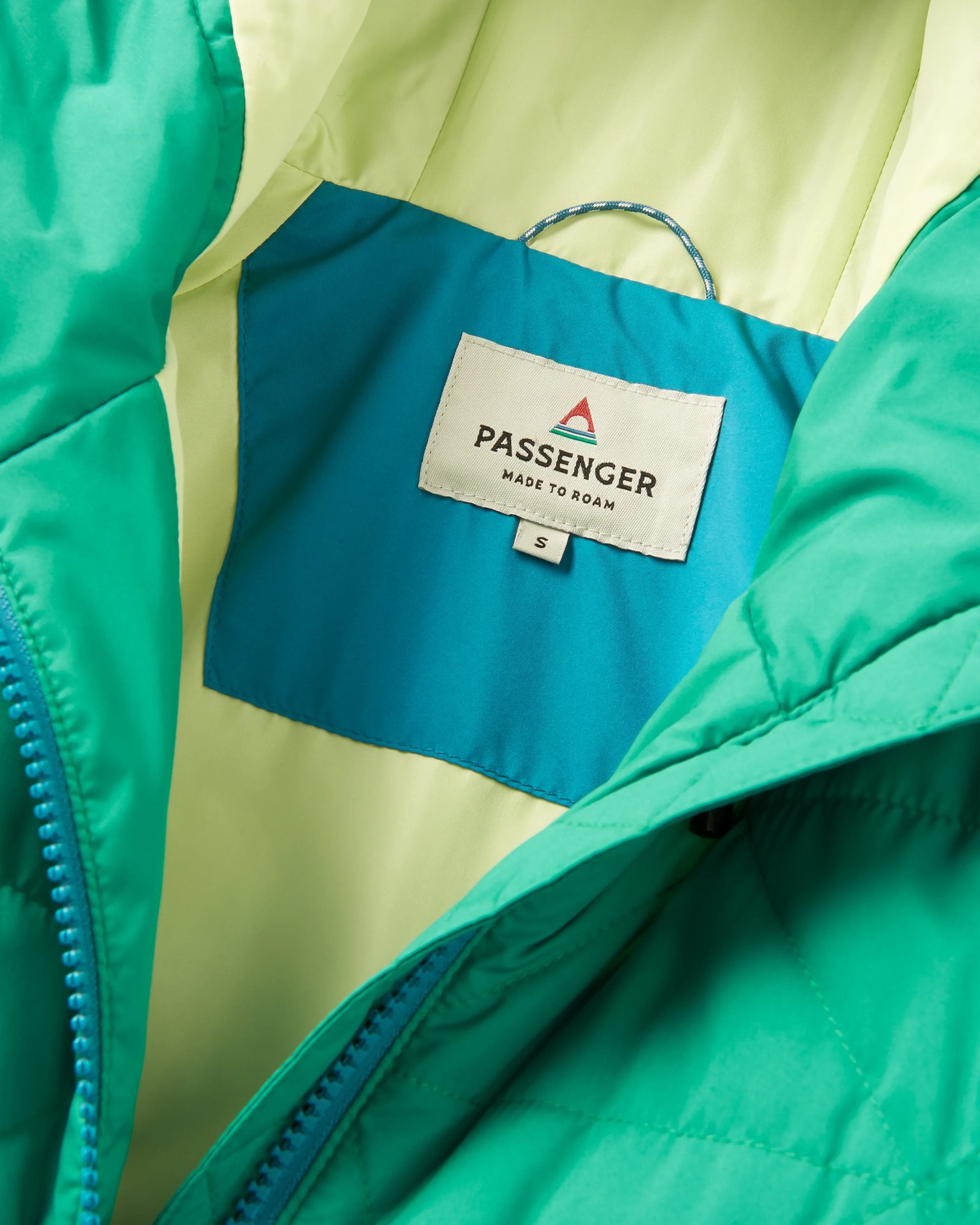 Singletrack Recycled Thermore® Insulated Jacket - Greenlake - Flatlay