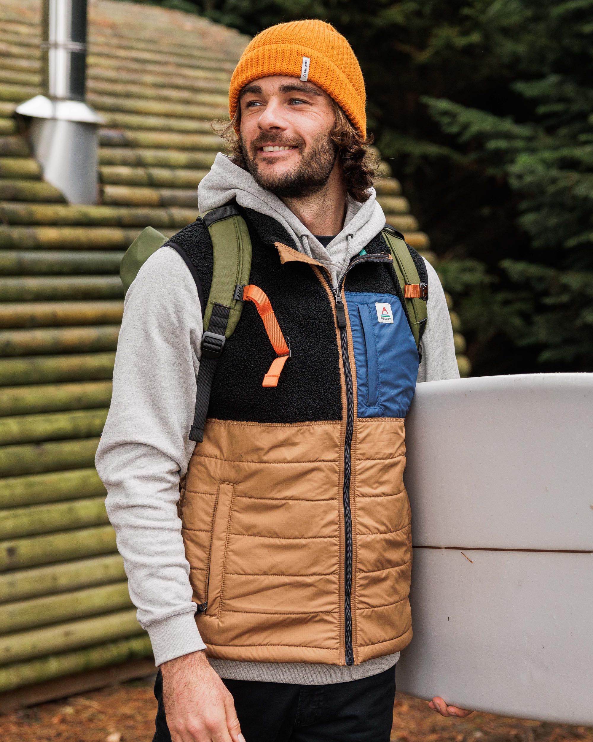 Born Explorer Recycled Polar-Lined Sherpa Vest - Black - Lifestyle