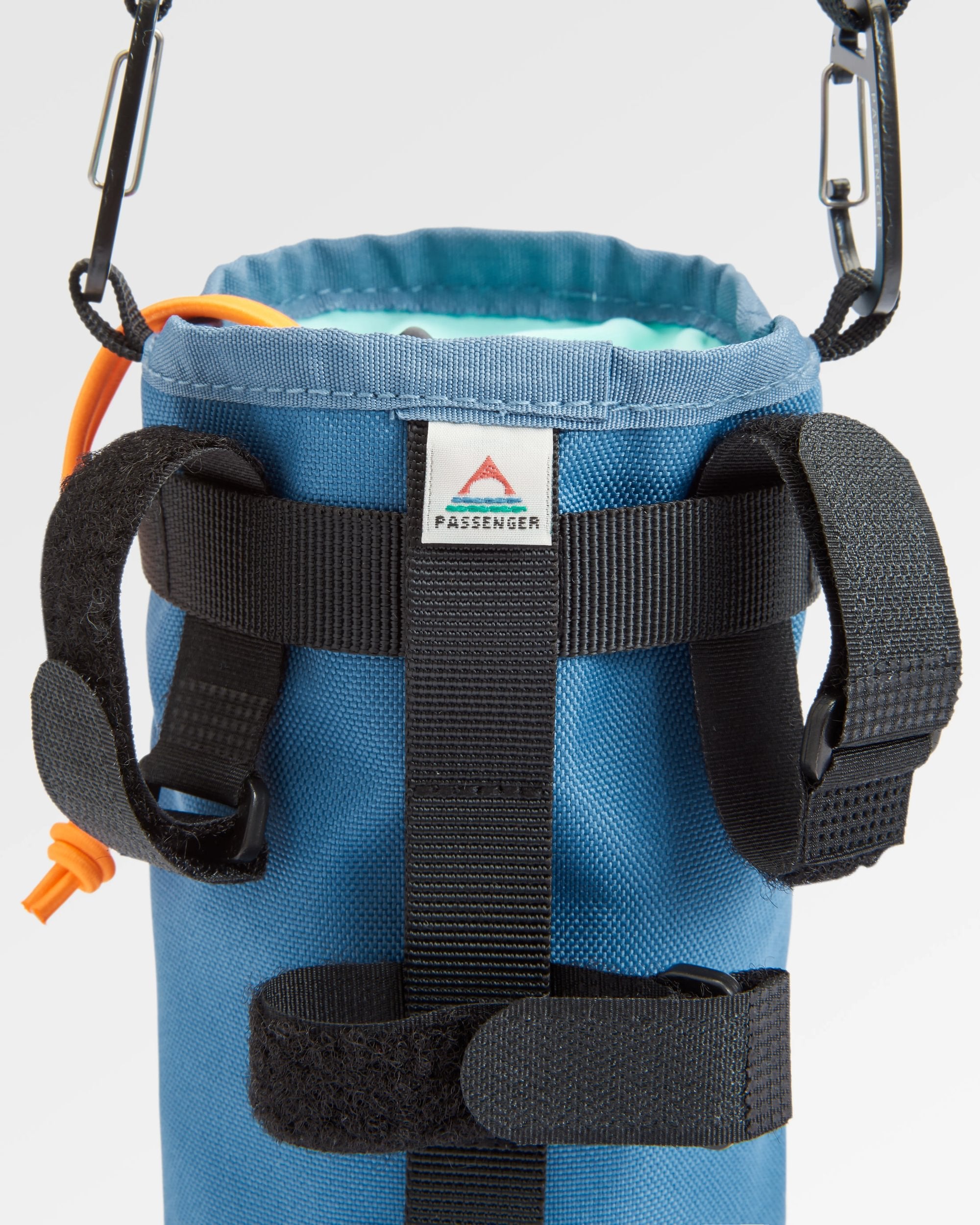 Refresh Hybrid Bottle Bag - Rich Navy/Surf Spray/Moonlight Blue - Flatlay