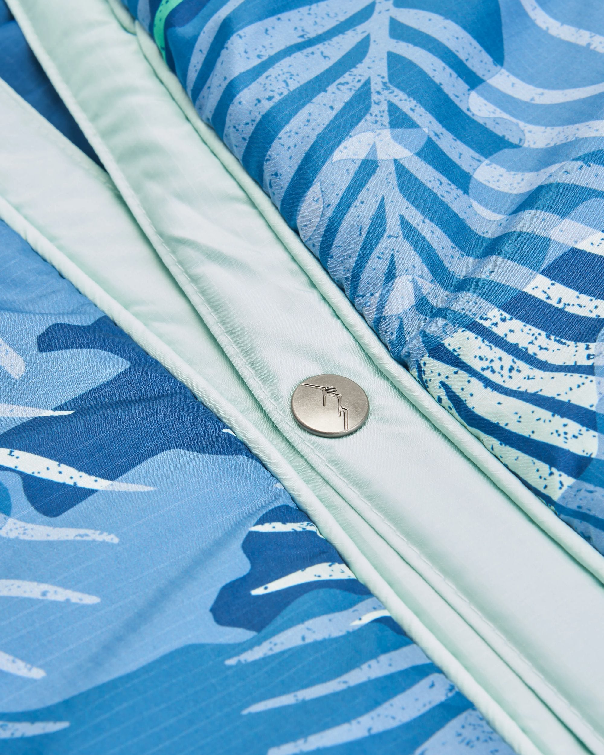 Van Recycled Ripstop Blanket - Palm Camo Moonlight - Flatlay