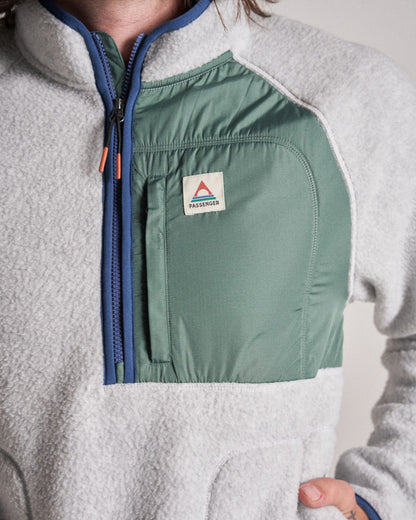 Offgrid 1/2 Zip Recycled Sherpa Fleece - Grey Marl 2 - Studio Model