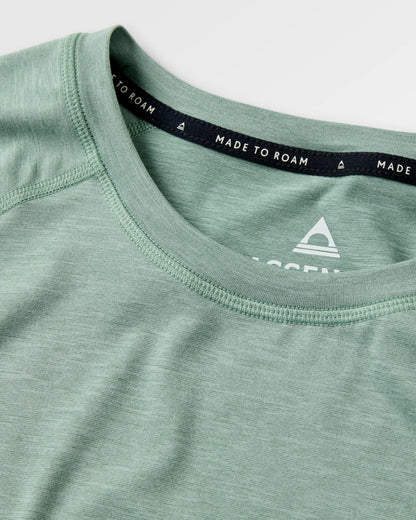 Light Ray Lightweight Surf T-Shirt - Pistachio Marl - Flatlay