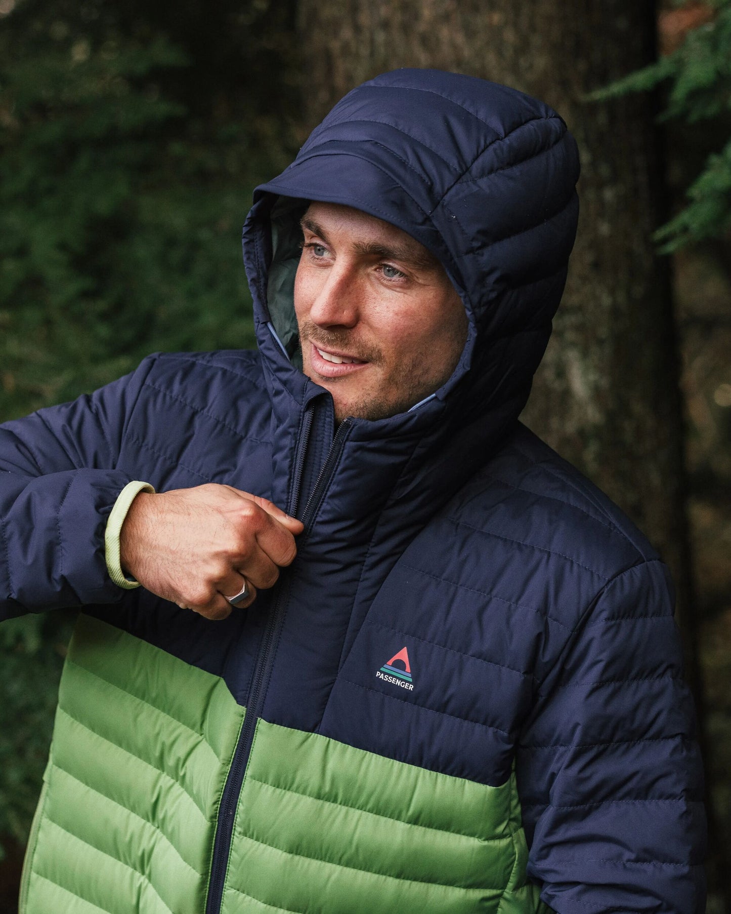 Ashland Down Recycled Jacket - Rich Navy/Pear Green