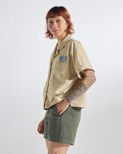 Arden Ripstop Short Sleeve Shirt - Desert - Studio Model