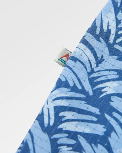 365 Recycled Active Shirt - Waves Dark Denim - Flatlay