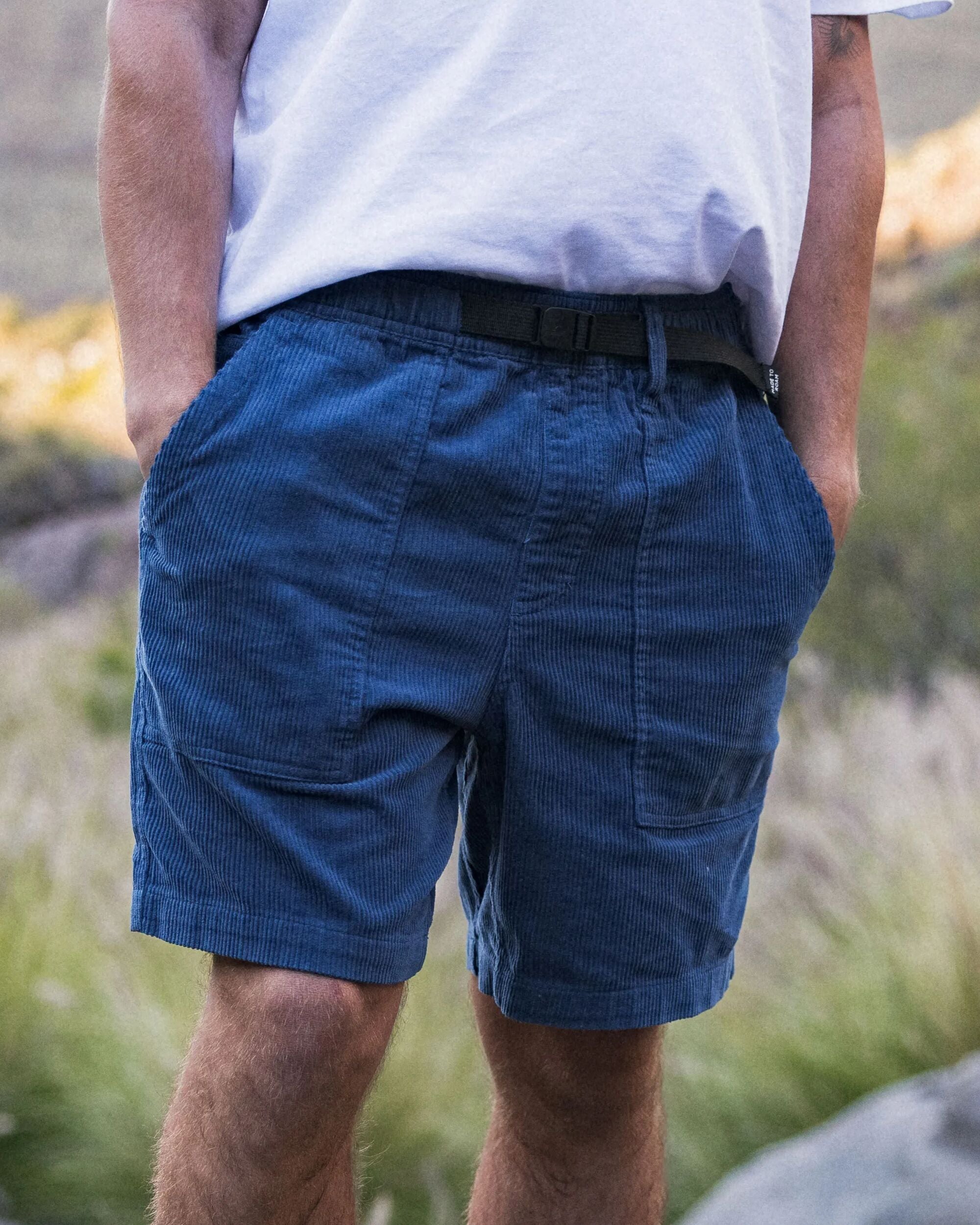 Shack Cord Short - Dark Denim - Lifestyle