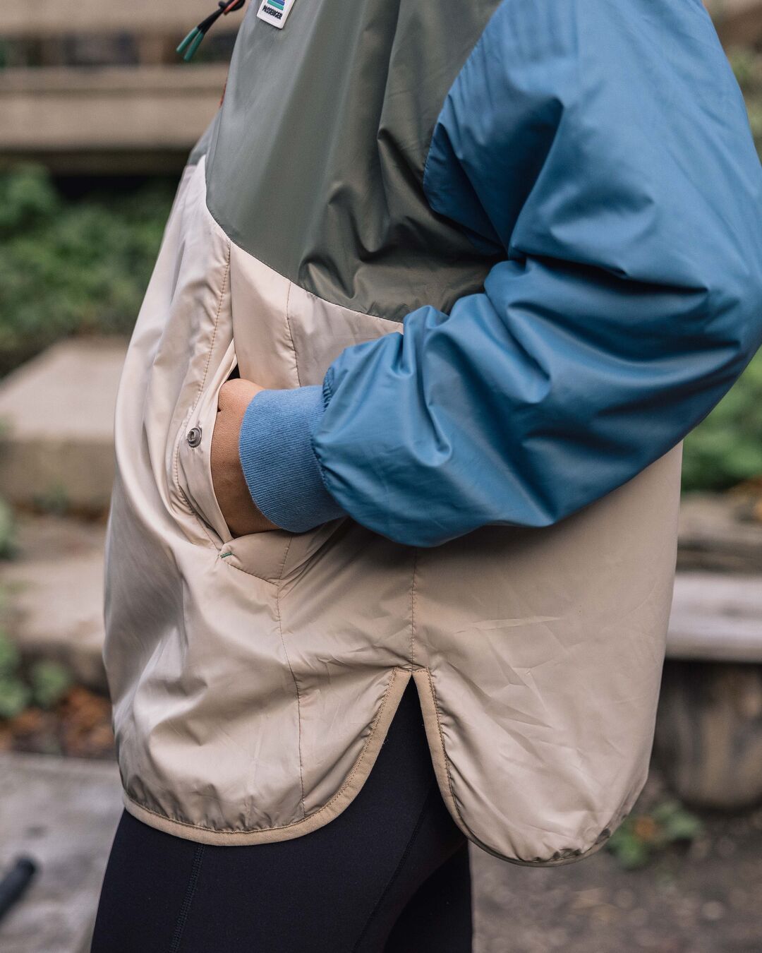 Moonlight Recycled Insulated Anorak - Dusty Olive - Lifestyle