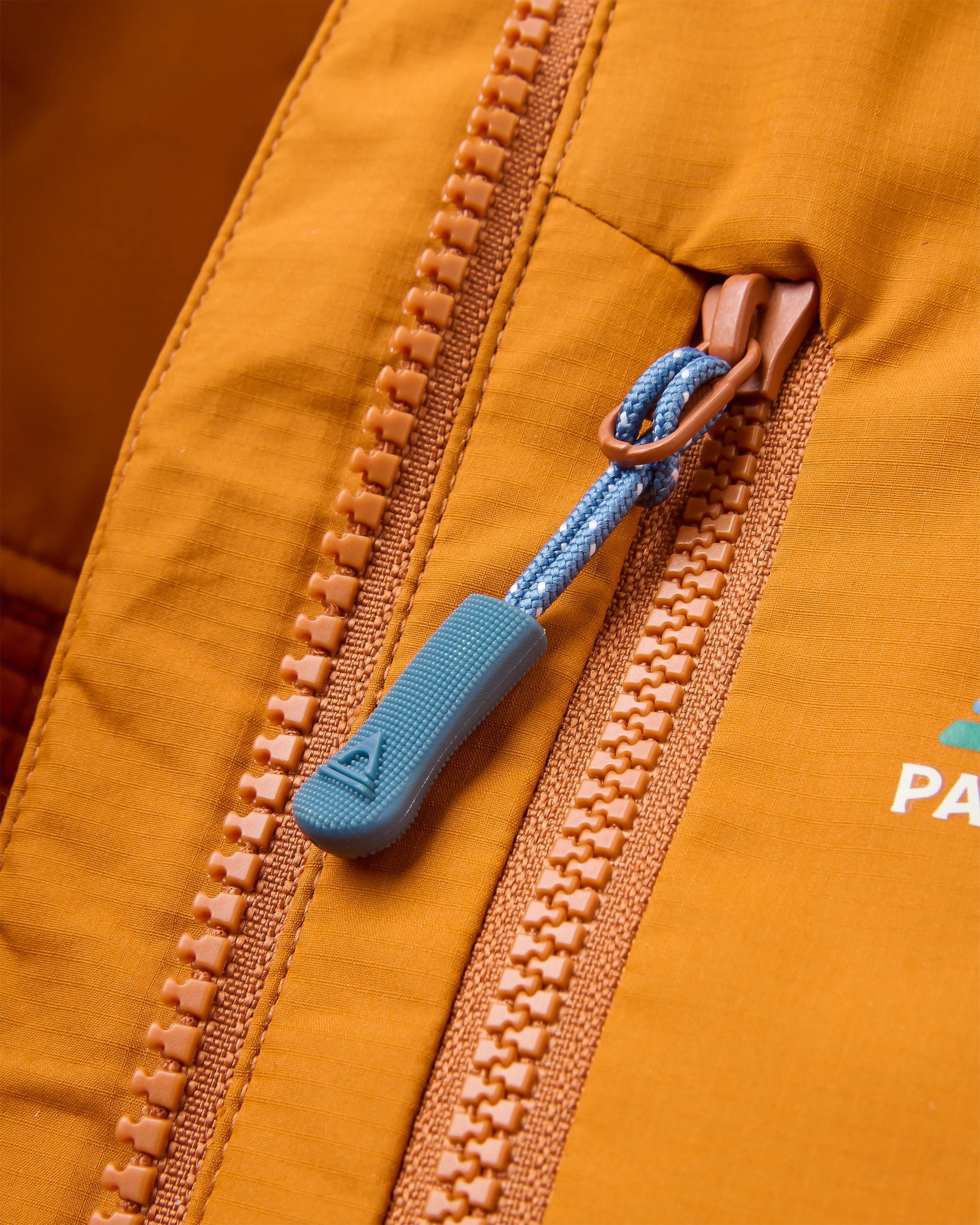 Womens Trailscape Lightweight Insulated Jacket - Retro Orange - Flatlay