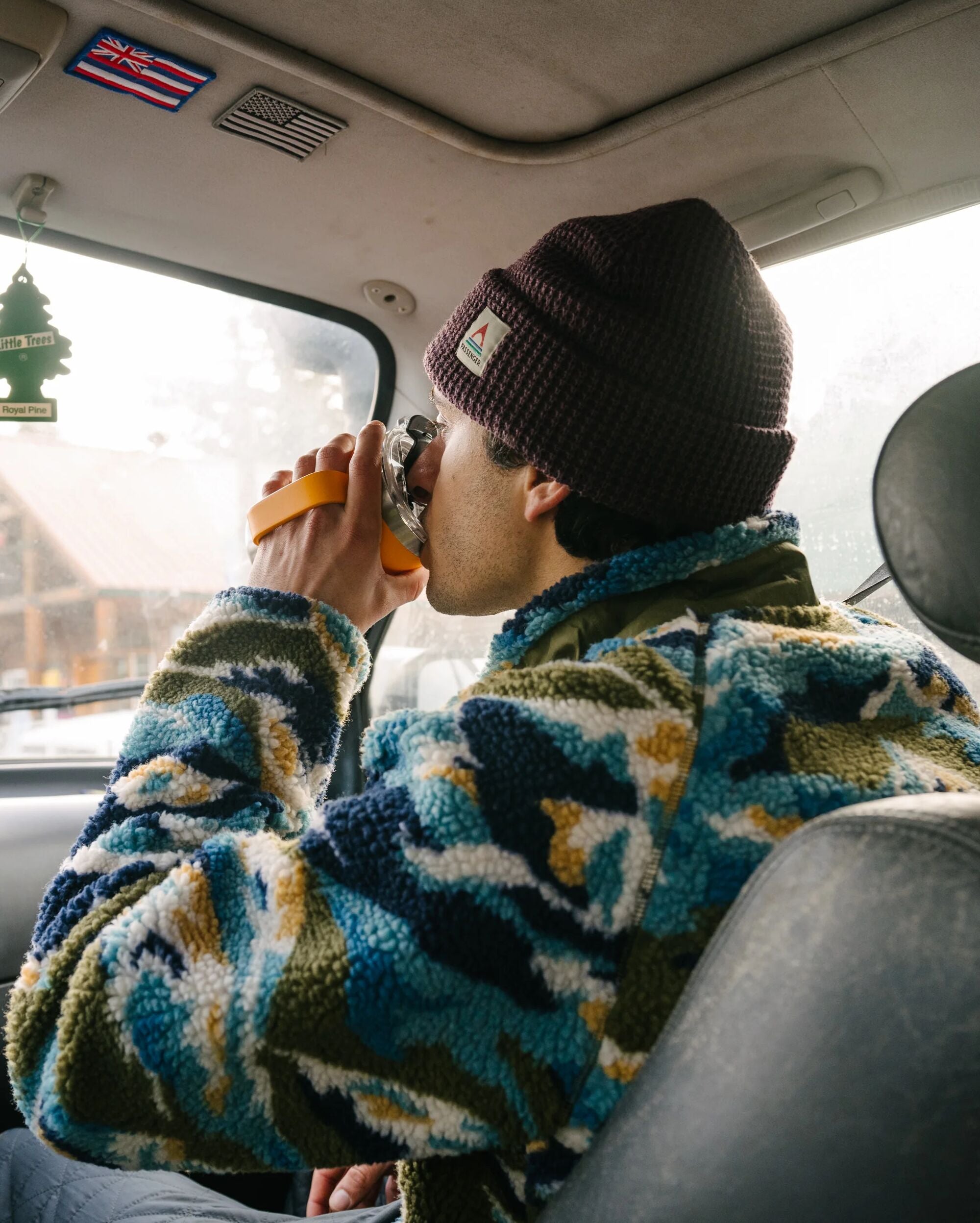 Offroad Recycled Sherpa 1/2 Zip Fleece - Mount Scenic Khaki - Lifestyle