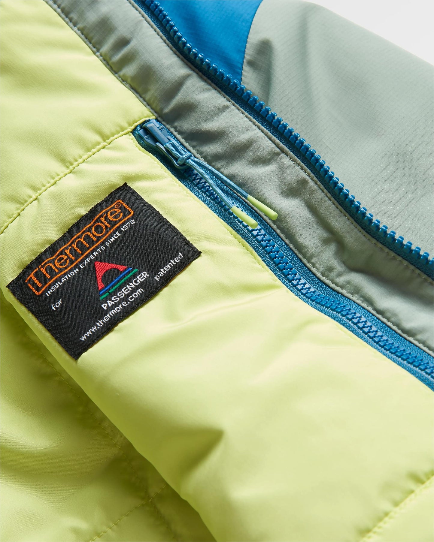 Shasta Lite Recycled Insulated Jacket - Pistachio/Blue Steel