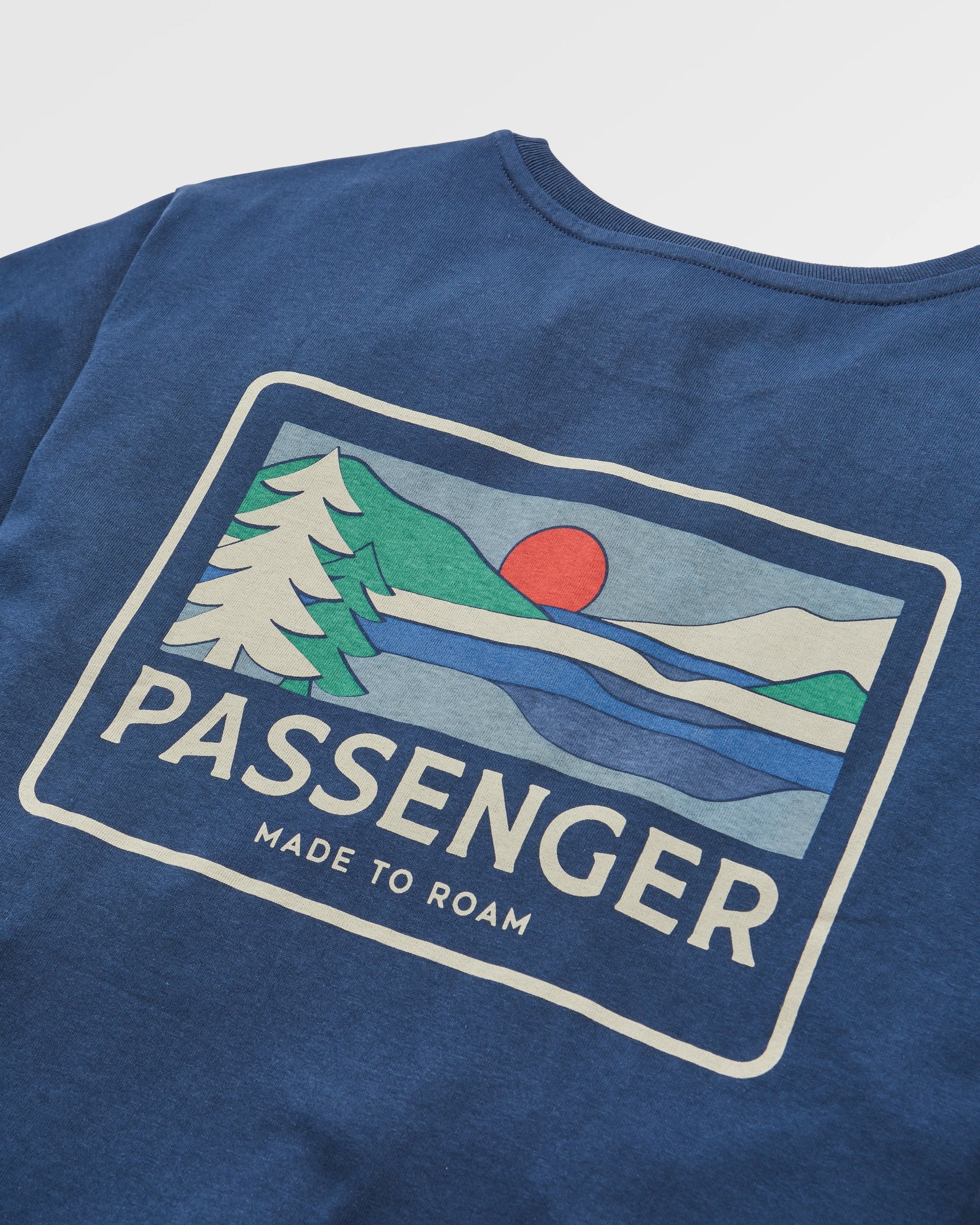 Roamer Men's Recycled Cotton T-Shirt - Rich Navy - Flatlay