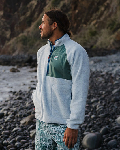 Offgrid 1/2 Zip Sherpa Fleece - Grey Marl 2 - Lifestyle