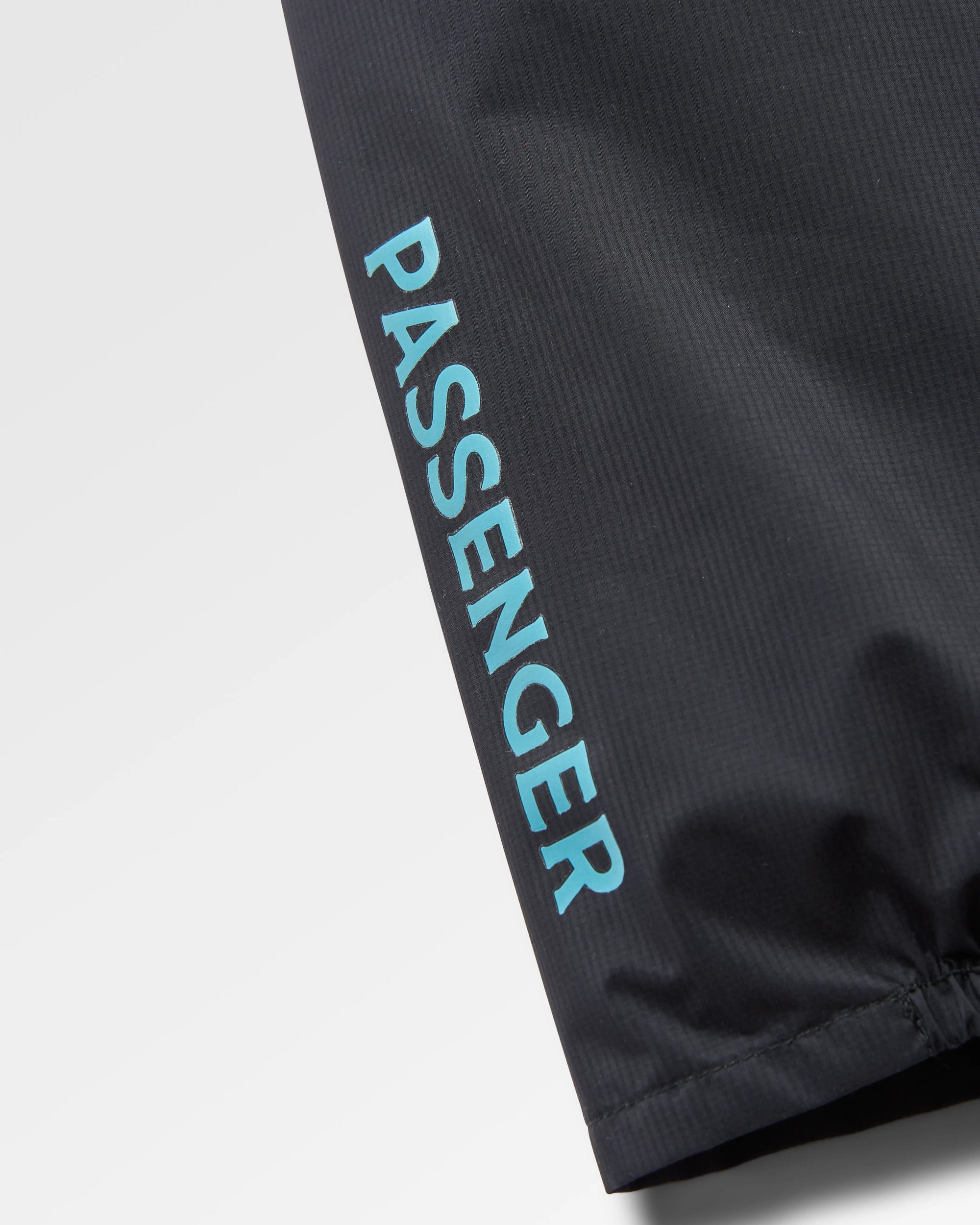 Trailscape Light Women's Recycled Waterproof Jacket - Black - Flatlay