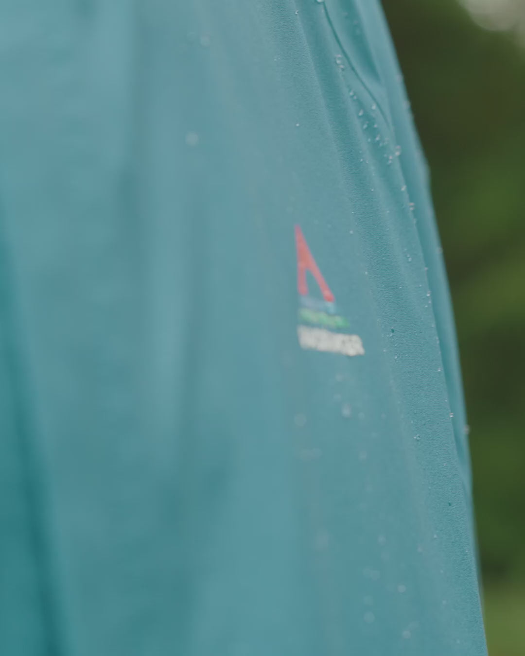 Load video: Waterproof 15,000mm HH