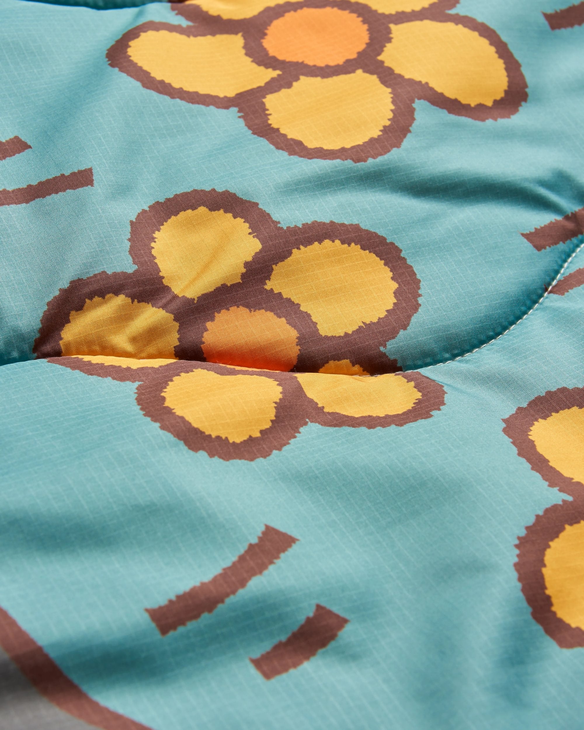 Cabin Recycled Sherpa Blanket - Seasonal Graphic/ Birch - Flatlay