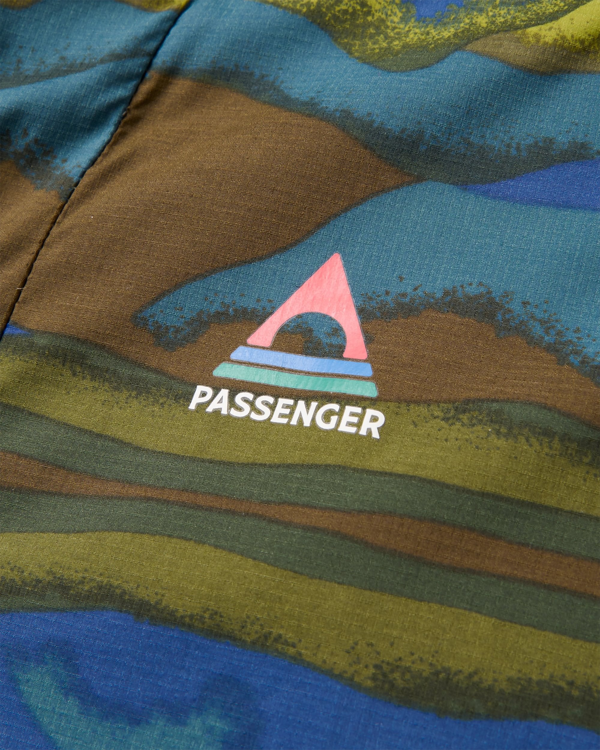 Gusto Windshell Anorak - Reflection Khaki - Flatlay